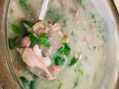 -标记美食新鲜猪杂(兴南大道店)
