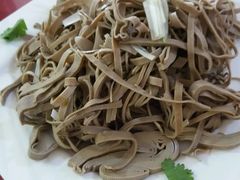 -溢心园香河肉饼总店