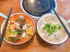 -老何家后安粉·糟粕醋海鲜火锅(三亚湾椰梦长廊店)