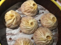 蟹粉小笼包-老头儿油爆虾·知味杭州(爱琴海购物中心)