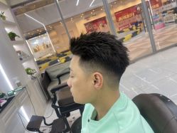 -尤司男士国潮理发馆