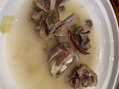 烧带骨羊肉-七百岁羊肉馆(环球港店)