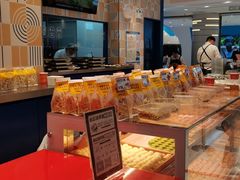 面包甜点陈列柜-東更道点心行(崂山丽达店)