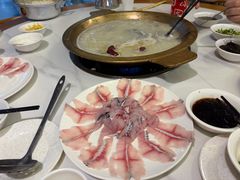 -颜氏双江清水鱼一养身火锅(磁器口店)