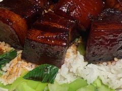 红烧肉焖饭-新白鹿餐厅(松江开元地中海店)