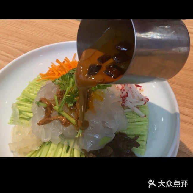 锅贴里面有三只小可爱[调皮]