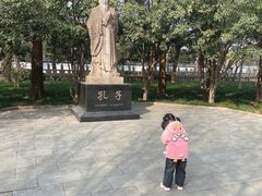 -汇龙潭