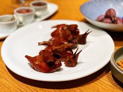 脆皮妙龄鸽-新荣记(西溪湿地店)