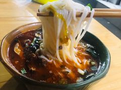 -全家福米线