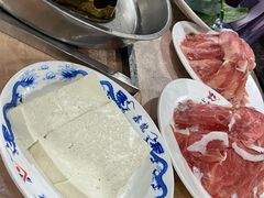 -鑫龙火锅城(环山路店)