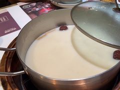 -洪氏嗨捞·猪肚鸡火锅(阳光天地店)