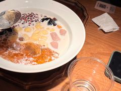 娟姗奶大满贯-RUXU入续糖水铺与包(卓悦中心店)