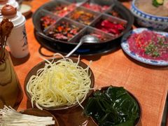 -周小明火锅(黑金冠社区店)