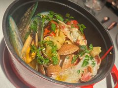 -弦月窗LUNETTE BY AMANDA(复兴路店)