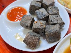-芦茨金富饭庄·25年老字号·专做稻草鸡