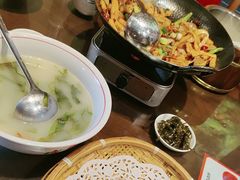 -富正毅三下锅(体育馆店)