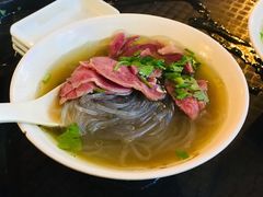 牛肉粉丝汤-哑巴生煎(临顿路店)