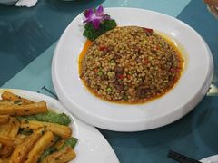 -三江源美食城