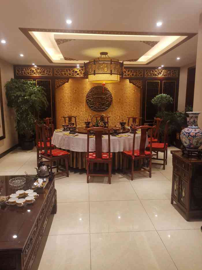 日坛涮肉(日坛公园店)-"肉好吃,爱吃手切鲜羊肉!不错!服务反应略.