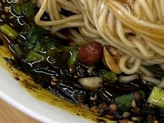 -叶伟胡辣壳面(两路口店)