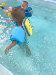 -海豚湾婴儿游泳(塘沽店)