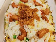 菠萝炒饭-鹿港小镇(黄金店)