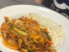猪肉盖饭-咕咕站韩国料理(紫金港店)