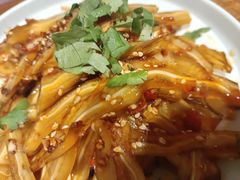 -隔壁老王·家常云南菜(花巷店)