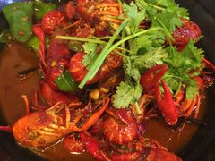 -虾弄弄海派小龙虾·牛羊蝎子火锅