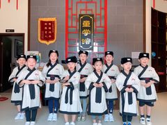 -童学馆·诗书礼乐少儿国学(光谷天地店)