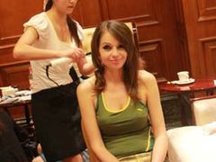 -粤港芭莎美容美发化妆学校