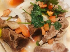 手抓羊肉-巴扎美食·新疆菜·西域歌舞表演餐厅(新疆大厦店)