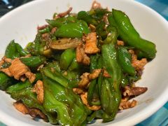 -昱龙大盆牛蛙馆(三兴街总店)