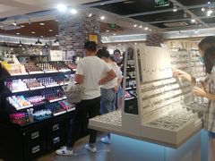 -三福时尚(三峡广场华夏银座店)
