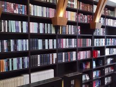 -钟书阁(松江泰晤士小镇店)