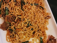 -威记烧嘢·南宁烧烤·超级生牛(绿地店)