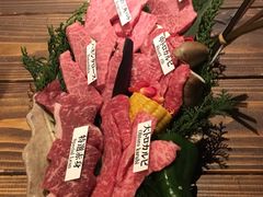 各种部位的松阪牛-松阪牛焼肉M(法善寺横丁店)