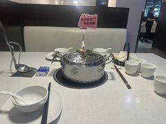 -煲王粤菜餐厅(中侨中心店)