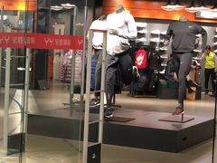 -耐克(恒隆广场店)