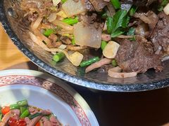 -帅巴人舅母子腊蹄民俗村
