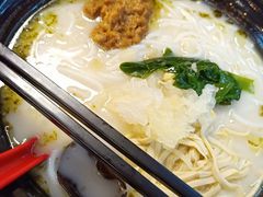 -灵芝妹子海鲜米线(香炉礁山姆店)