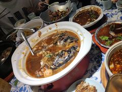 -卢大鲜鱼头捞饭(美利广场店)
