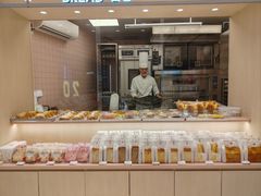 -好利来(上海长宁龙之梦店)