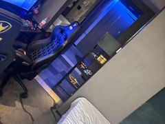 -粤塔x电竞酒店(深圳龙华大浪后浪新天地店)