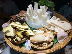 -菌彩云南野生菌火锅(万达广场店)