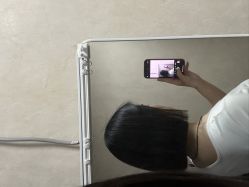 -V7 HAIR SALON