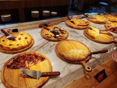 草莓巧乐力比萨-比格比萨自助(德思勤四季汇店)