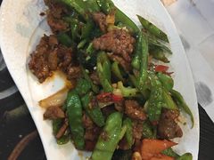-玖月时尚泰式餐厅