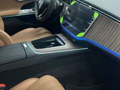 -上海星瀚奔驰4S店(红柳路店)