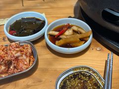 -汉城烤肉·黑金冠(华山路店)
